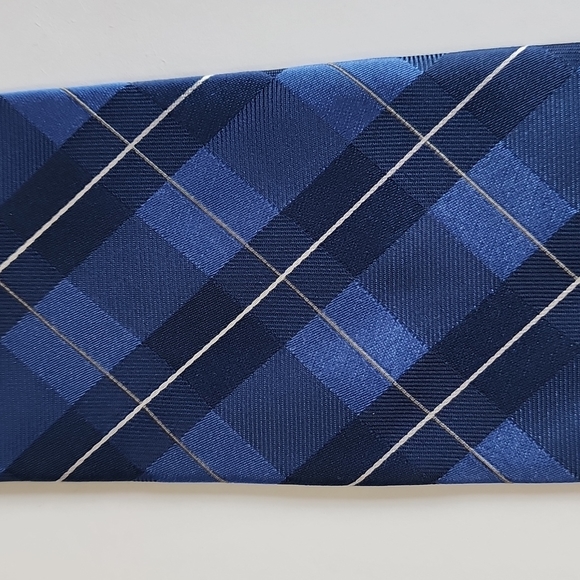 Nicole Miller Silk Tie - Picture 4 of 5